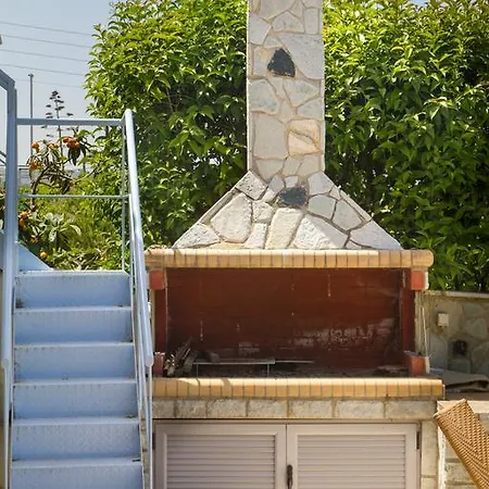 Corinthian וילה