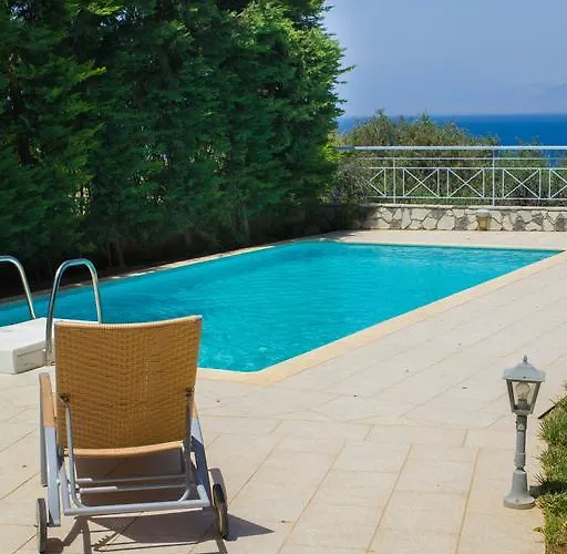 Corinthian ヴィラ *