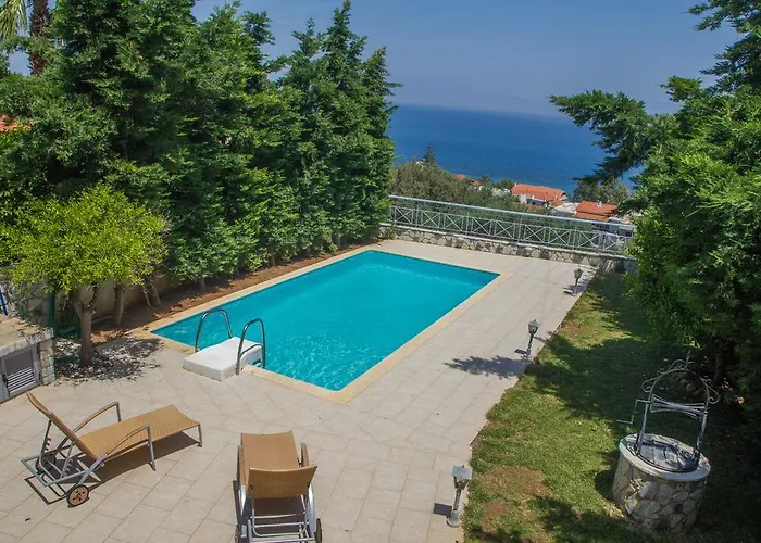 Corinthian ヴィラ *